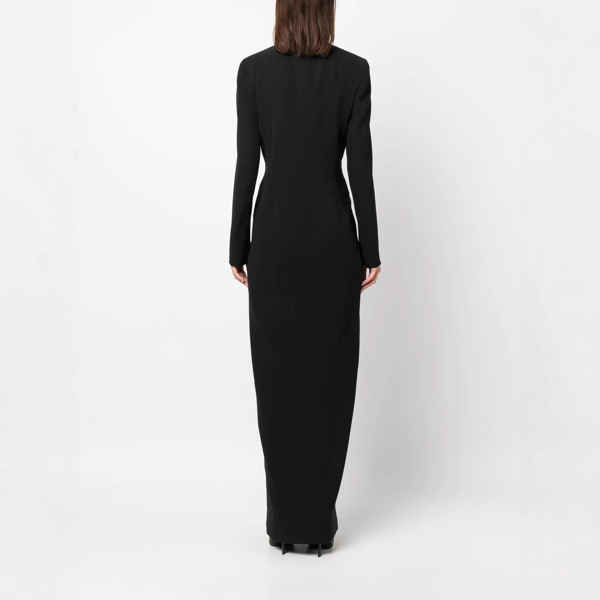 Chic Sexy And Elegant Long Dress With A Notched Collar And A Fitted Waist