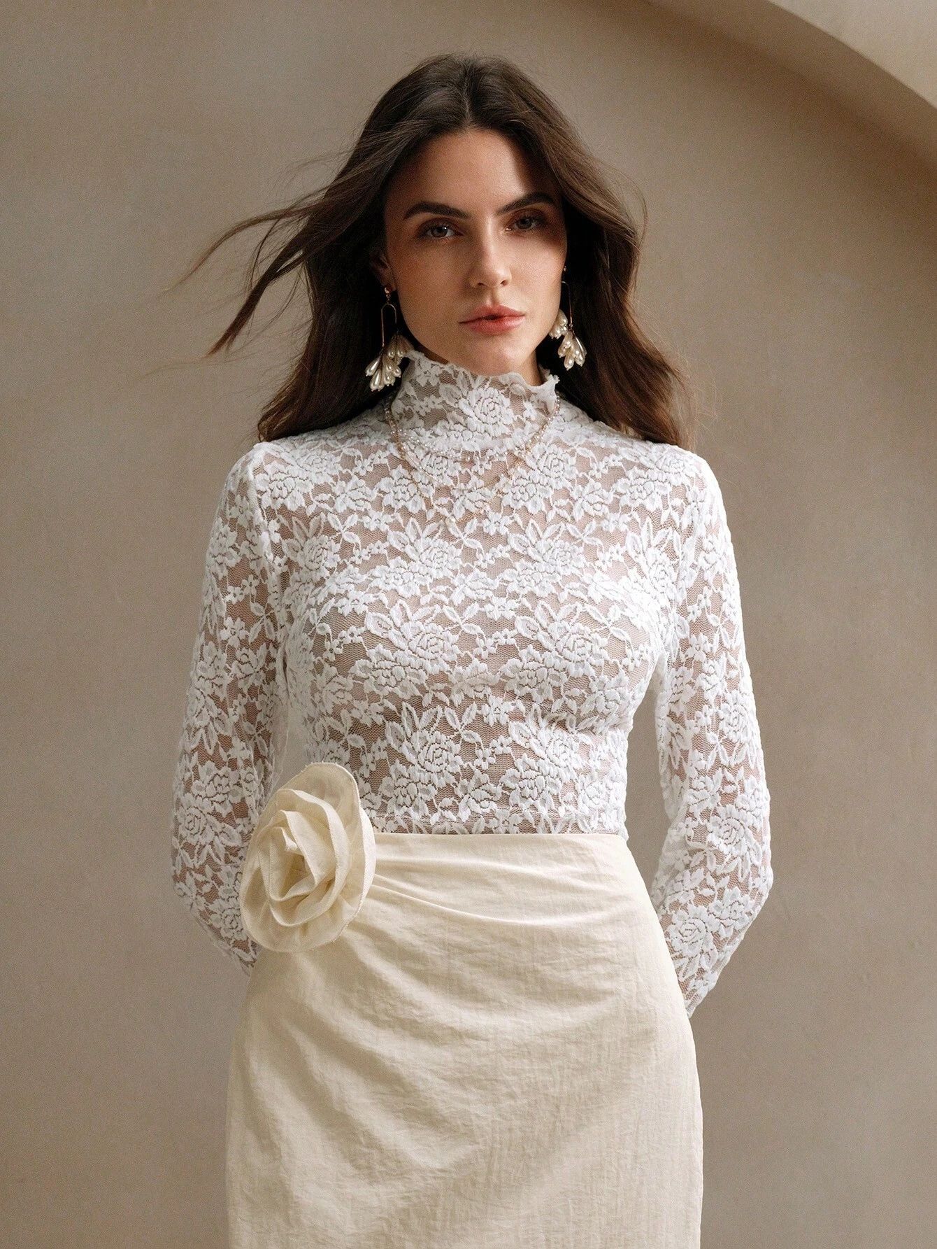 Women's French-style Lace Long-sleeve Top