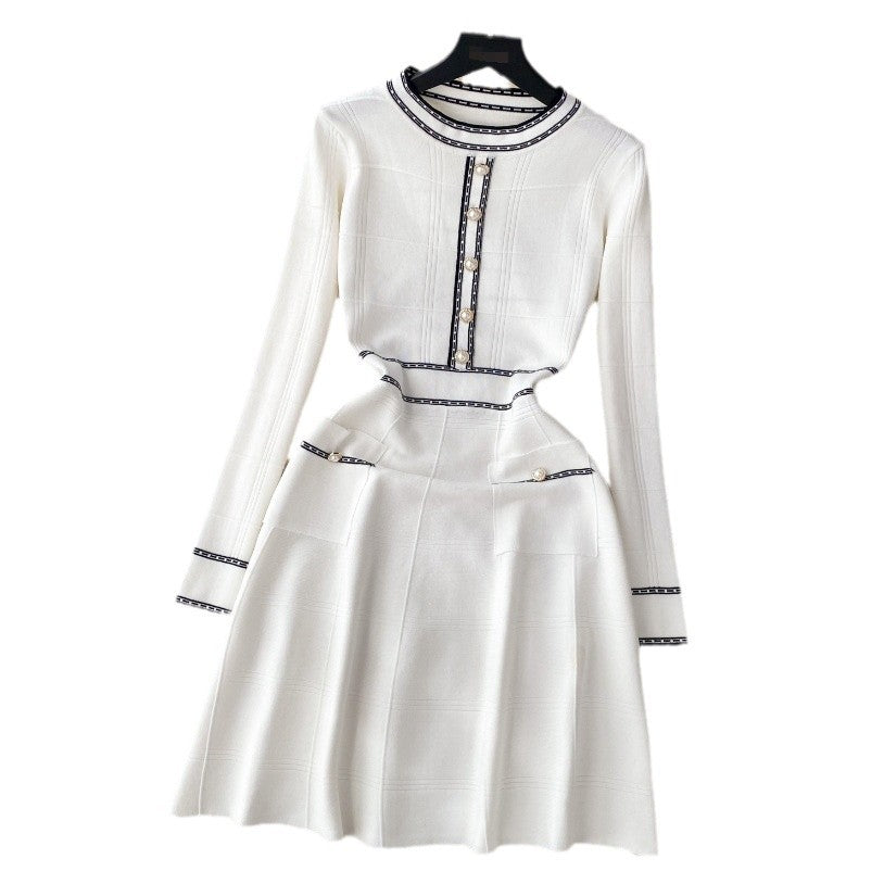 Crew-neck Long-sleeve Figure-flattering Knit Dress