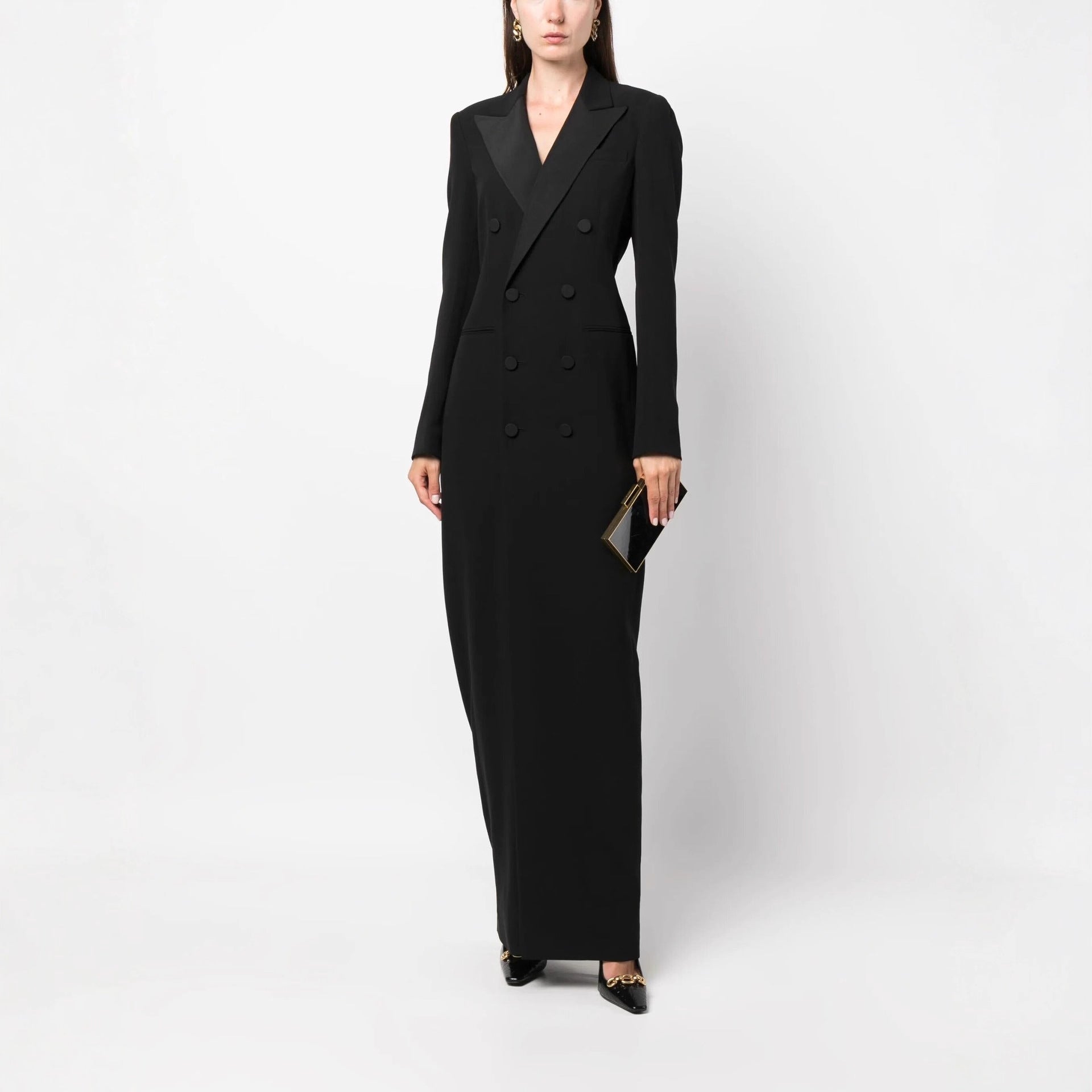 Chic Sexy And Elegant Long Dress With A Notched Collar And A Fitted Waist