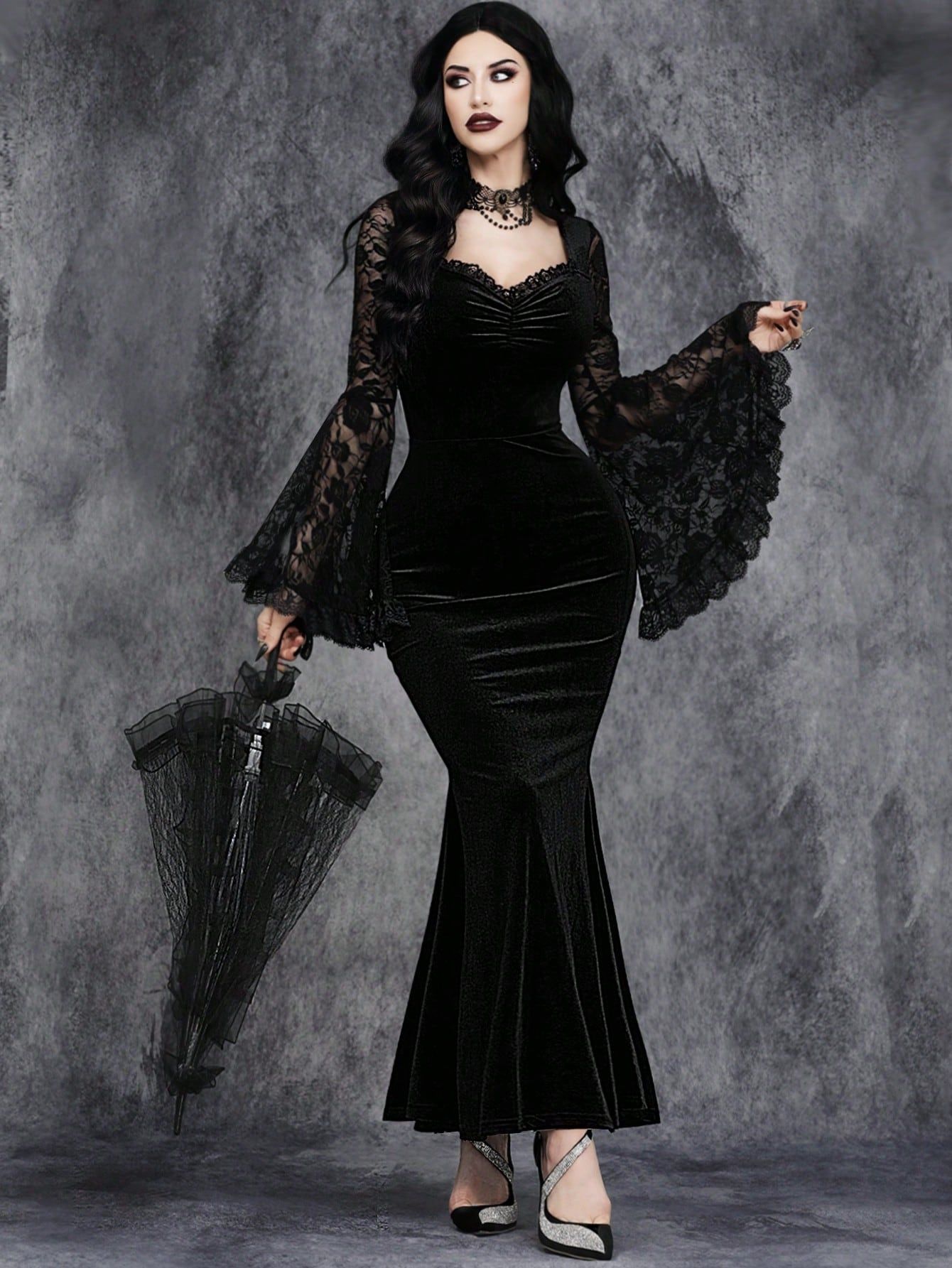 Lace-panelled Cinched-waist Dress With Flared Sleeves